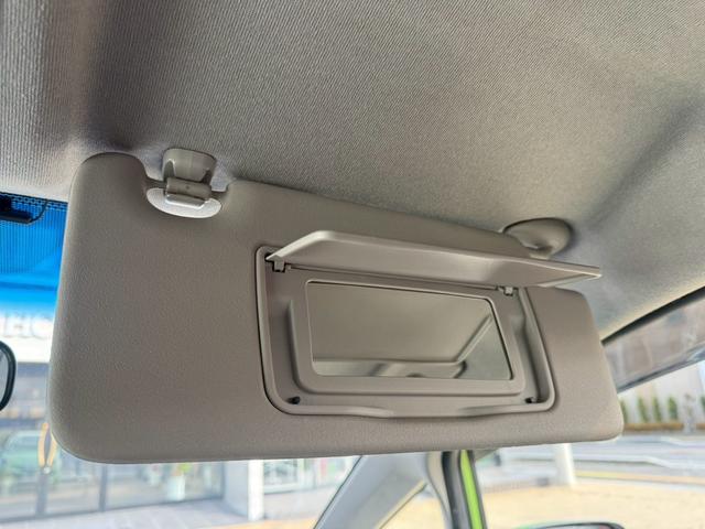 フィットハイブリッド スマートセレクション 車検令和10年2月 ナビ地デジTV Hondaスマートキーシステム オートエアコン 電動格納ドアミラー クルーズコントロール HIDヘッドライト 社外アルミホイール(13枚目)