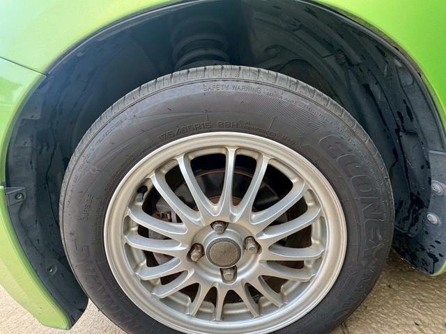 フィットハイブリッド スマートセレクション 車検令和10年2月 ナビ地デジTV Hondaスマートキーシステム オートエアコン 電動格納ドアミラー クルーズコントロール HIDヘッドライト 社外アルミホイール(31枚目)