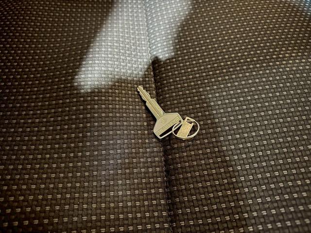 ハイゼットカーゴ クルーズターボＳＡＩＩＩ　衝突軽減ブレーキ　オートマチックハイビーム　横滑り防止装置　ナビ地デジＴＶ　Ｂｌｕｅｔｏｏｔｈ　電動格納ドアミラー　両側スライドドア（18枚目）