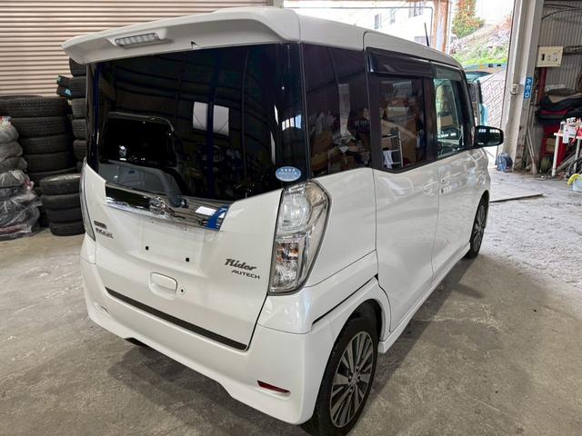 デイズルークス ライダーブラックライン　アラウンドビューモニター　後席モニター　ナビ地デジＴＶ　後席モニター　インテリジェントキー　プッシュスターター　ＨＩＤヘッドライト　純正エアロ　アルミホイール（29枚目）