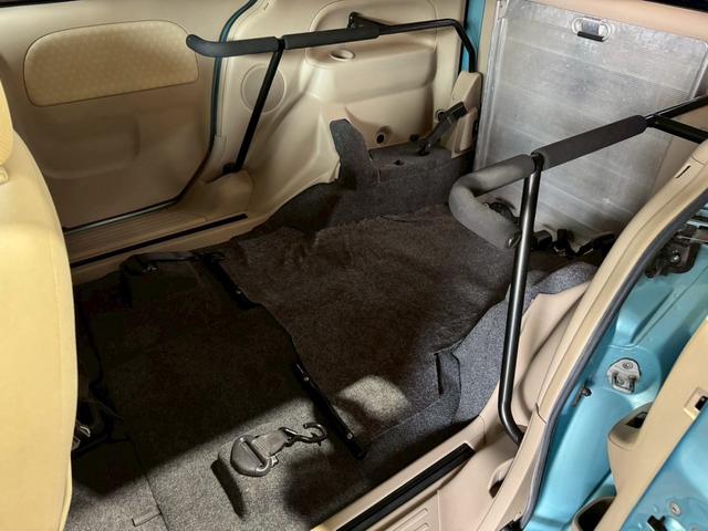 当社ではご成約後に点検を行います。その際オイル交換や消耗した部品のチェックを行います。納車時にはバッチリ整備したお車を御納車致します！※エンジンオイル・オイルフィルター以外の部品は有償になります。