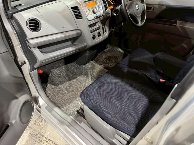 ワゴンR FX タイミングチェーン キーレスエントリー CDデッキ ベンチシート 電動格納ドアミラー 運転席助手席エアバック(20枚目)