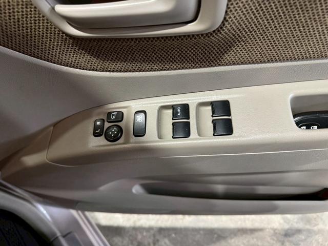 フレアワゴン ＩＳリミテッド　アイドリングストップ　ナビ地デジＴＶ　スマートキー　片側電動スライドドア　プッシュスターター　電動格納ドアミラー　ベンチシート　オートエアコン（10枚目）