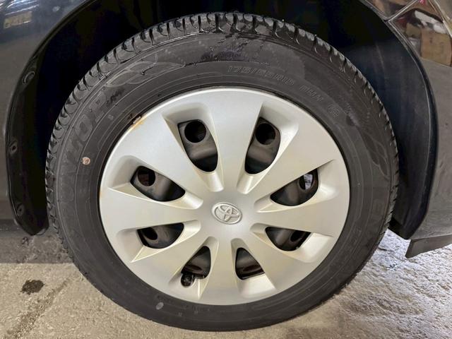 アクア Ｓ　ナビ地デジＴＶ　スマートキー　ＥＴＣ　プッシュスターター　電動格納ドアミラー　オートエアコン　タイミングチェーン（29枚目）