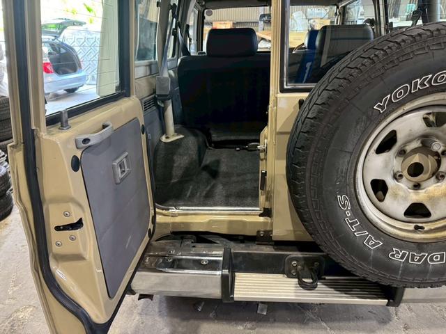 �z�[���y�[�W���쐬���܂����A���Ђ�������������