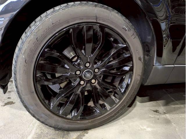 ���邭�A���C�ŁA�o���L�x�ȃX�^�b�t�������ݐЂ��Ă���܂��B���Ԃ̎��Ȃ牽�ł����C�y�ɂ����k�������B