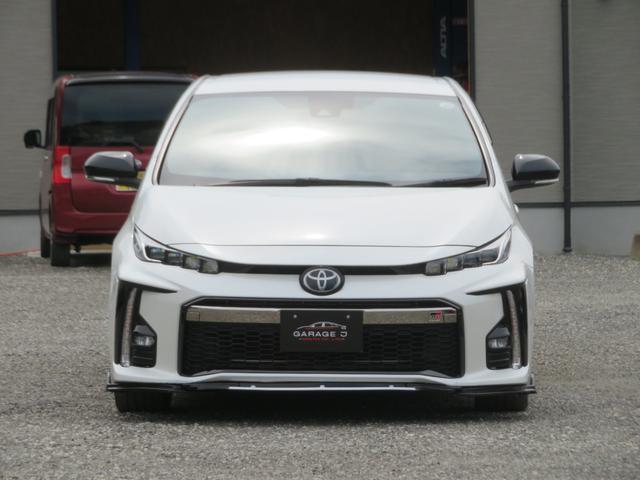 プリウスＰＨＶ Ｓナビパッケージ・ＧＲスポーツ　フルセグナビ　Ｂｌｕｅｔｏｏｔｈ　ハイブリッド機構１年保証　ＥＴＣ２．０　衝突被害軽減システム　ハーフレザーシート　ＧＲエアロ　シートヒーター　オートクルーズ　スマートキー　１８ＡＷ　ＵＳＢ挿入口（8枚目）