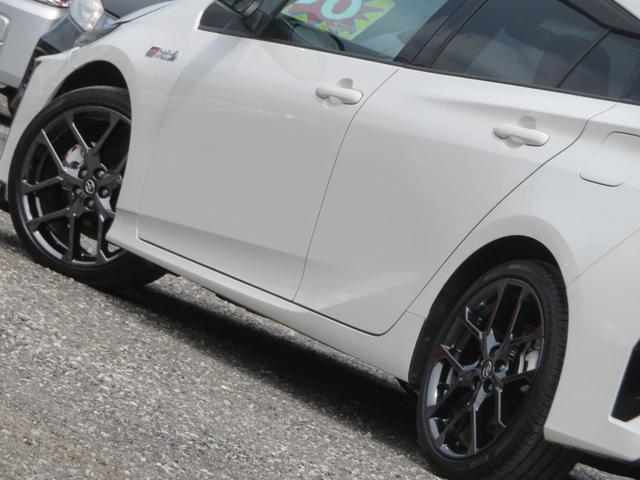 プリウスＰＨＶ Ｓナビパッケージ・ＧＲスポーツ　フルセグナビ　Ｂｌｕｅｔｏｏｔｈ　ハイブリッド機構１年保証　ＥＴＣ２．０　衝突被害軽減システム　ハーフレザーシート　ＧＲエアロ　シートヒーター　オートクルーズ　スマートキー　１８ＡＷ　ＵＳＢ挿入口（36枚目）
