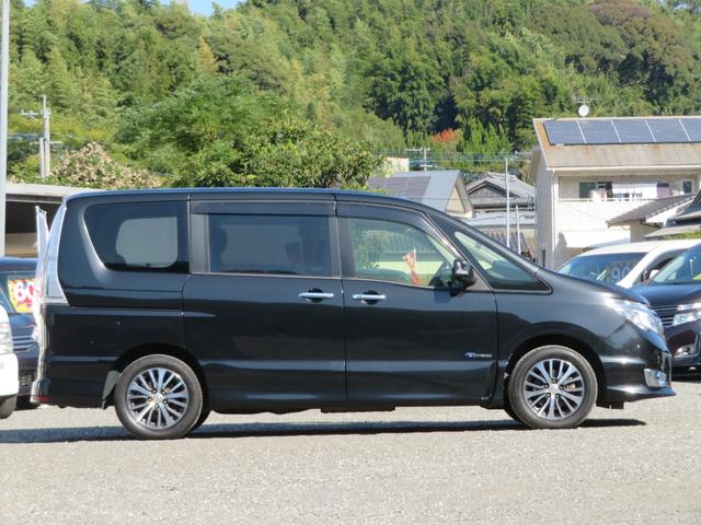 セレナ ハイウェイスター S-ハイブリッド 後席モニター 両側電動スライド アラウンドビュー スマートキー2個 フルセグナビ Bluetooth DVD再生 ETC 16AW フロントタイヤ新品 エマージェンシーブレーキ オートクルーズ 8人(10枚目)