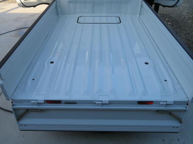 ＮＴ１００クリッパートラック ＤＸ　４ＷＤ　ＭＴ　フルセグナビ　Ｂｌｕｅｔｏｏｔｈ　ＤＶＤ再生　ＥＴＣ　イベライザー　エアコン　パワーステアリング　エアバッグ　ＡＢＳ　同色全塗装済み（42枚目）