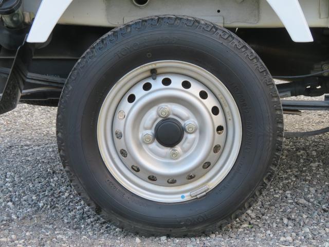 ＮＴ１００クリッパートラック ＤＸ　４ＷＤ　ＭＴ　フルセグナビ　Ｂｌｕｅｔｏｏｔｈ　ＤＶＤ再生　ＥＴＣ　イベライザー　エアコン　パワーステアリング　エアバッグ　ＡＢＳ　同色全塗装済み（44枚目）