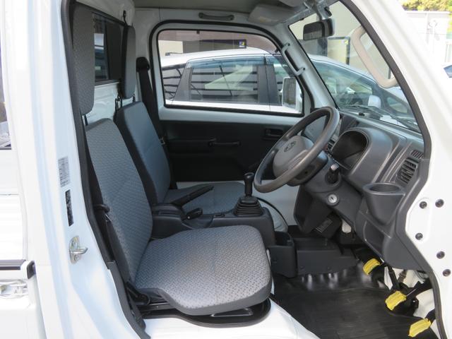 ＮＴ１００クリッパートラック ＤＸ　４ＷＤ　ＭＴ　フルセグナビ　Ｂｌｕｅｔｏｏｔｈ　ＤＶＤ再生　ＥＴＣ　イベライザー　エアコン　パワーステアリング　エアバッグ　ＡＢＳ　同色全塗装済み（46枚目）