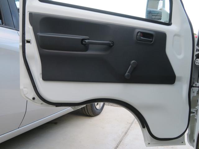 ＮＴ１００クリッパートラック ＤＸ　４ＷＤ　ＭＴ　フルセグナビ　Ｂｌｕｅｔｏｏｔｈ　ＤＶＤ再生　ＥＴＣ　イベライザー　エアコン　パワーステアリング　エアバッグ　ＡＢＳ　同色全塗装済み（65枚目）