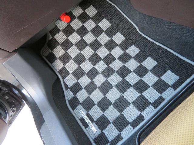 コペン セロ 5速MT ターボ ETC シートヒーター 1年保証 オートエアコン フルセグナビ Bluetooth DVD再生 フォグランプ スマートキー 15AW USBポート LEDライト 修復歴無し(67枚目)