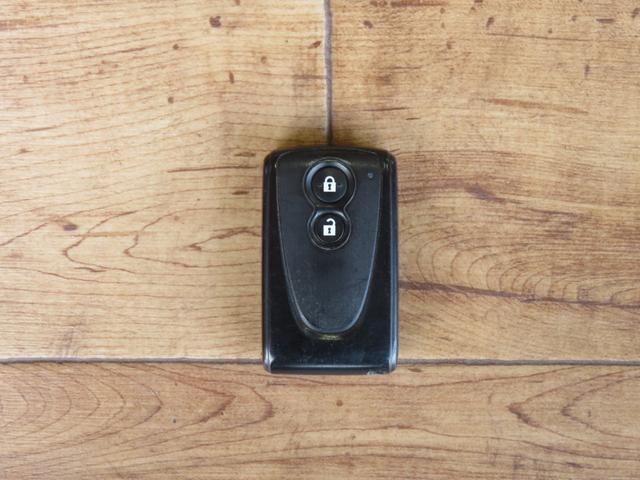 コペン セロ 5速MT ターボ ETC シートヒーター 1年保証 オートエアコン フルセグナビ Bluetooth DVD再生 フォグランプ スマートキー 15AW USBポート LEDライト 修復歴無し(70枚目)