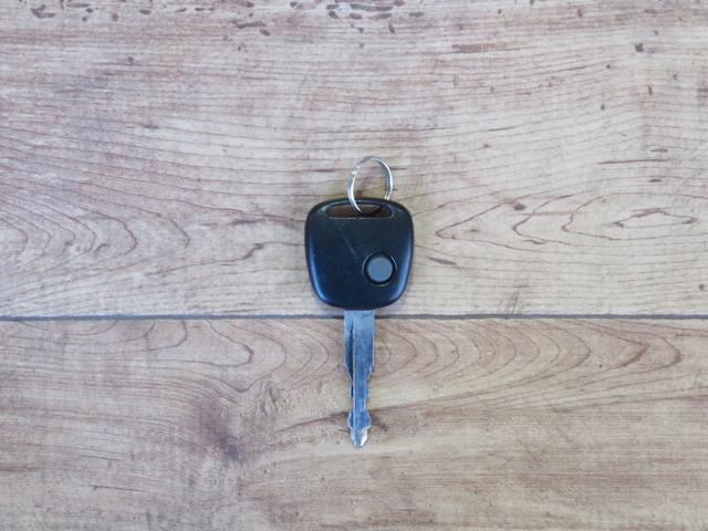 ワゴンＲ ＦＸ　キーレス　イベライザー　１年保証　オートエアコン　ＣＤ　ベンチシート　エアバッグ　アイドリングストップ　ＡＢＳ　衝突安全ボディ　パワーウィンドウ　パワーステアリング　ＣＶＴ　電動格納ミラー（58枚目）