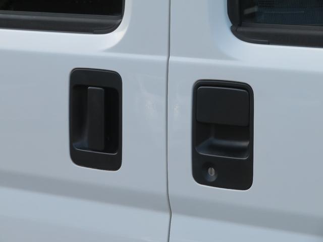 アクティバン ＳＤＸ　オートマ　タイヤ４本新品　１年保証　プライバシーガラス　イベライザー　キーレス　エアコン　パワーステアリング　エアバッグ　両側スライドドア（27枚目）