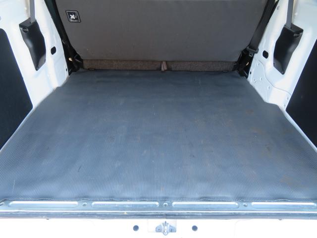 アクティバン ＳＤＸ　オートマ　タイヤ４本新品　１年保証　プライバシーガラス　イベライザー　キーレス　エアコン　パワーステアリング　エアバッグ　両側スライドドア（66枚目）