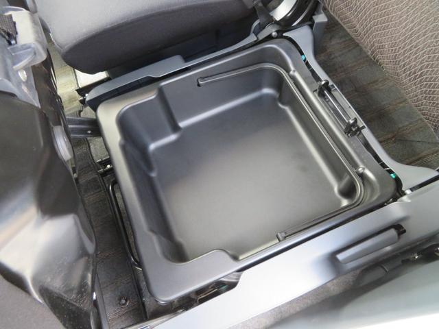 ���������N���[�j���O���ł��B���p�̎ʐ^�͐����t�o���Ă����܂��B���Ԋm�F�͉\�ɂ������܂��B