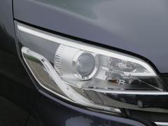 自社ピットにて、ご納車前には国家資格取得のベテラン整備士がしっかりと点検・整備いたします！ 2