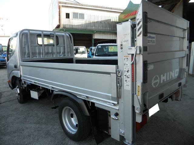 デュトロ 日野 ２ｔ 垂直パワーゲート荷重８００ｋｇ 左電格ミラー付 車線逸脱警報衝突被害軽減ブレーキ ｅｔｃ パワーゲートリモコン付 スペアキーあり ｔｋｇ ｘｚｃ６０５ｍの中古車詳細 中古車検索ならkurutown クルタウン