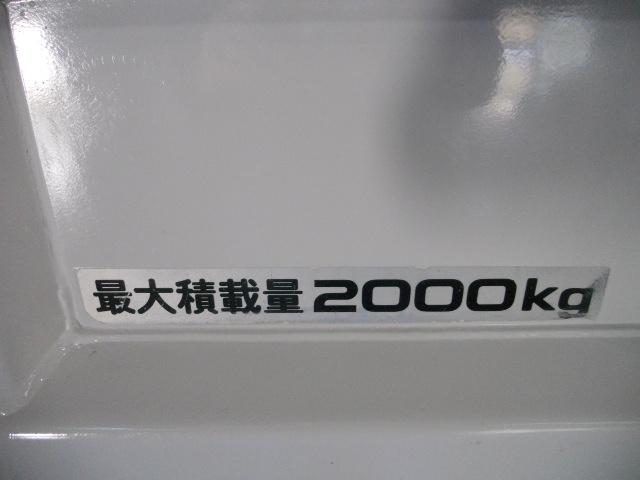 　２ｔ　全低床ダンプ　走行２０，０００Ｋ(9枚目)