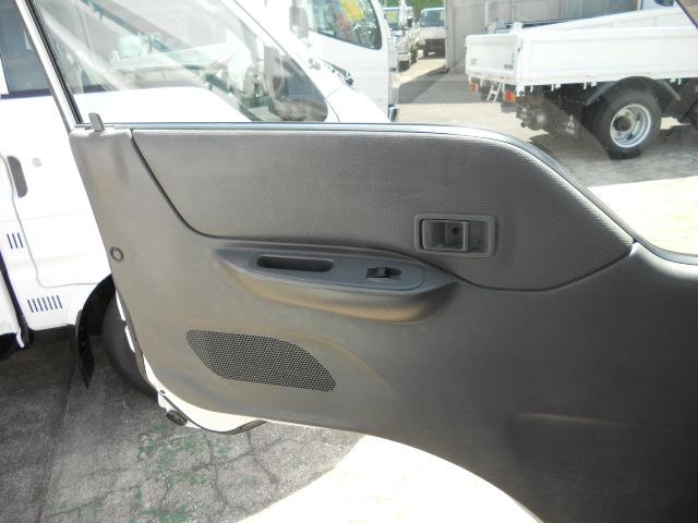 ボンゴトラック ＤＸ　８５０ｋｇ　リアＷタイヤ　走行２６，０００Ｋ（18枚目）
