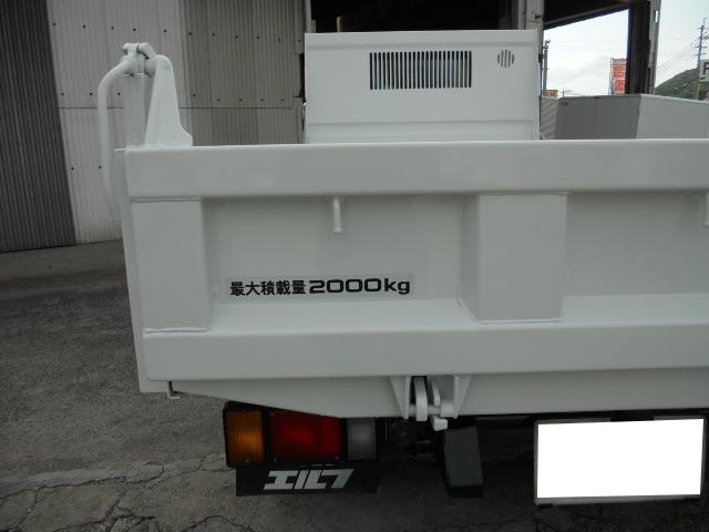 エルフトラック フルフラットロー　２ｔ　全低床ダンプ　排気量４，６００ＣＣ　走行１４，０００Ｋ　ワンオーナー車　ＤＰＤボタンなし　ＮＯｘ・ＰＭ適合（8枚目）