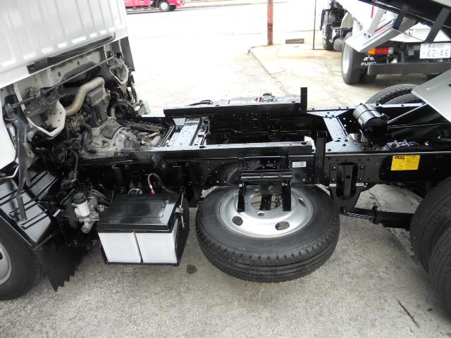 エルフトラック フルフラットロー　２ｔ　全低床ダンプ　排気量４，６００ＣＣ　走行１４，０００Ｋ　ワンオーナー車　ＤＰＤボタンなし　ＮＯｘ・ＰＭ適合（25枚目）