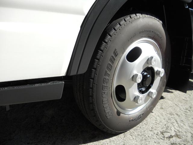 キャンター 　２ｔ　垂直パワーゲート荷重６００ｋｇ　リアＷタイヤ　走行２６００Ｋ（38枚目）