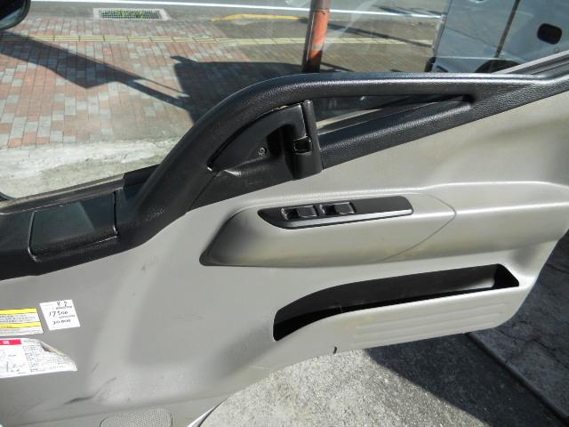 キャンター 全低床ダンプ　２ｔ　全低床ダンプ（26枚目）