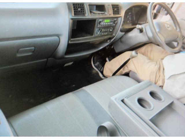 ボンゴトラック 　８５０ｋｇ平ボディ　リアＷタイヤ　走行９，０００Ｋ（5枚目）