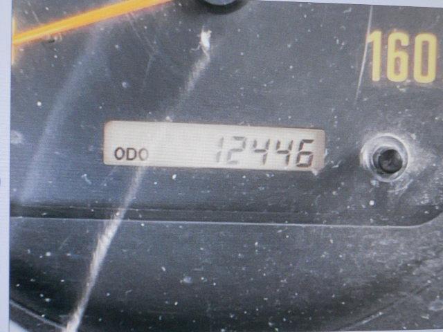 エルフトラック 2t 低床平ボディ リアWタイヤ 排気量4300CC(6枚目)