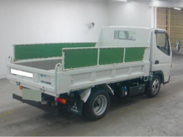 キャンター 全低床ダンプ　２ｔ　全低床ダンプ　荷台床ステン張加工　走行８０００Ｋ（3枚目）