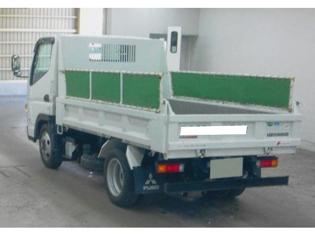 キャンター 全低床ダンプ　２ｔ　全低床ダンプ　荷台床ステン張加工　走行８０００Ｋ（4枚目）