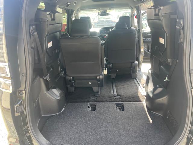 ヴォクシー ＺＳ　煌　純正ナビ　フルセグＴＶ　セーフティセンス　両側パワースライドドア　プリクラッシュセーフティシステム　純正１６インチＡＷ　クルーズコントロール　ＬＥＤヘッドライプ　スマートエントリーシステム（32枚目）