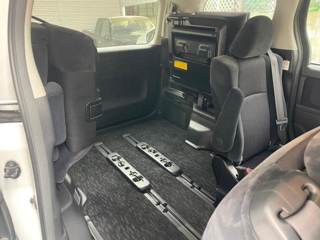 ヴェルファイア ３．５Ｚ　ナビＴＶ　ＣａｒＰｌａｙ　バックモニター　パワースライドドア　ＨＩＤヘッドライト　ウッドコンビハンドル　ＥＴＣ　クルーズコントロール　クリアランスソナー（35枚目）