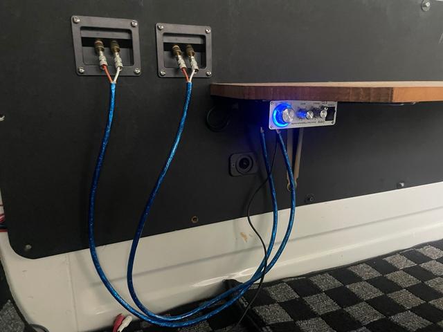 ハイエースバン ロングジャストローDX 社外マフラー 社外スピーカー バンパーガード テールランプガード ナビ 社外電格ミラー(29枚目)