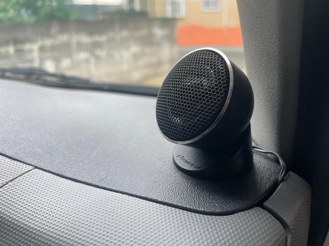 ハイエースバン ロングジャストローDX 社外マフラー 社外スピーカー バンパーガード テールランプガード ナビ 社外電格ミラー(33枚目)