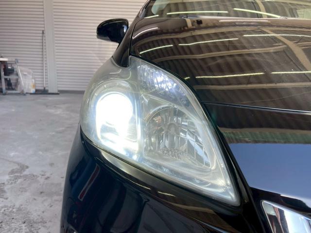 プリウス Ｓ　純正ナビ　ＴＶ　バックカメラ　ＥＴＣ　スマートキー　プッシュスタート　社外ＡＷ（13枚目）