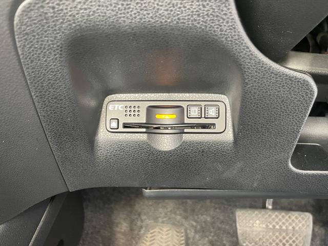 フィットハイブリッド ハイブリッド・１０ｔｈアニバーサリー　ナビ　バックカメラ　ＥＴＣ　ステアリングスイッチ　ＴＶ　ＤＶＤ再生　Ｂｌｕｅｔｏｏｔｈ（26枚目）