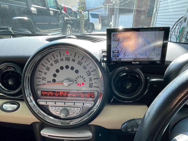 �c�Ǝ��Ԃ́A�P�O�F�O�O�`�Q�O�F�O�O�̉c�ƂƂȂ�܂��B��x���͕s��x�̂��߁A�����X�����ۂ͈�x���d�b����������Ə�����܂��B