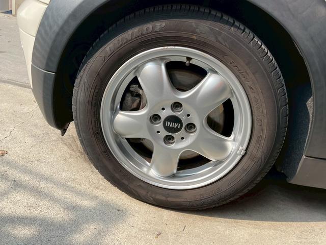 �ŋ߂̓h���C�u���R�[�_�[���l�C�ł��I���S�ȃh���C�u�̂��߂ɕʓr�����ɂăh���C�u���R�[�_�[�������t���ł��܂��􂻂̑��A�d�s�b�E�i�r�E�o�b�N�J�����E�t�B�����Ȃǂ��I�[�_�[�ɂĂ����t���\�ł��I