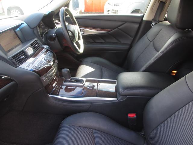 フーガハイブリッド Aパッケージ ハーフレザーシート スマートキー バックカメラ ETC 純正アルミ パワーシート ワンオーナー車(11枚目)