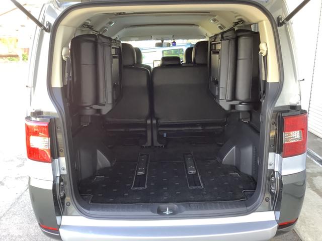 デリカＤ：５ Ｄ　パワーパッケージ　１．５インチＵＰ／社外１６アルミ／ＯＰＥＮＣＯＵＮＴＲＹホワイトレター／大型ディスプレイオーディオ／バックカメラ／ドライブレコーダー／ＥＴＣ／バンパーガード／両側パワースライドドア皮調／シートカバー（14枚目）