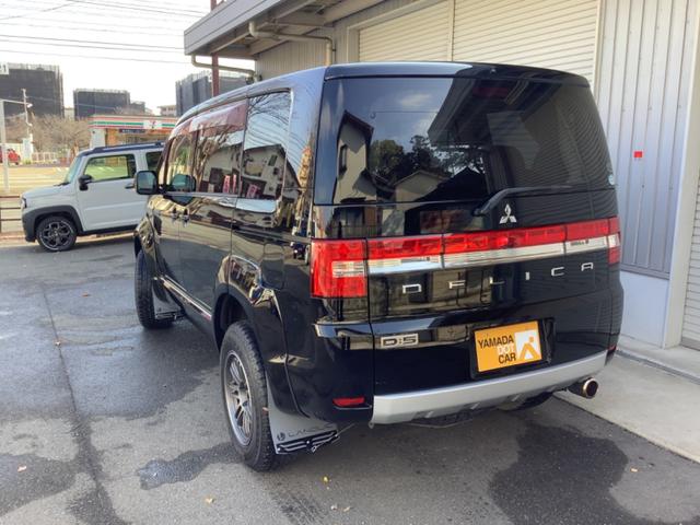 デリカＤ：５ Ｇ　パワーパッケージ　４ＷＤ／１．５ｉｎｃｈリフトアップ／オーバーフェンダー／社外アルミ／バンパープロテクター／大型フォグランプ／ＨＤＤ／５ＭＴナビ／フルセグＴＶ／バックカメラ／ＥＴＣ車載器（8枚目）