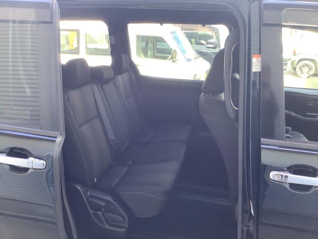 ノア Ｓｉ　後期型／モデリスタ／９ｉｎｃｈナビ／フルセグＴＶ・ＤＶＤ／Ｂｌｕｅｔｏｏｔｈ／バックカメラ／後席モニター／ＥＴＣ車載器／衝突軽減ブレーキ／ドライブレコーダー／パワースライドドア（12枚目）