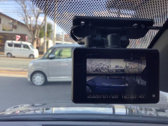 ノア Ｓｉ　後期型／モデリスタ／９ｉｎｃｈナビ／フルセグＴＶ・ＤＶＤ／Ｂｌｕｅｔｏｏｔｈ／バックカメラ／後席モニター／ＥＴＣ車載器／衝突軽減ブレーキ／ドライブレコーダー／パワースライドドア（30枚目）