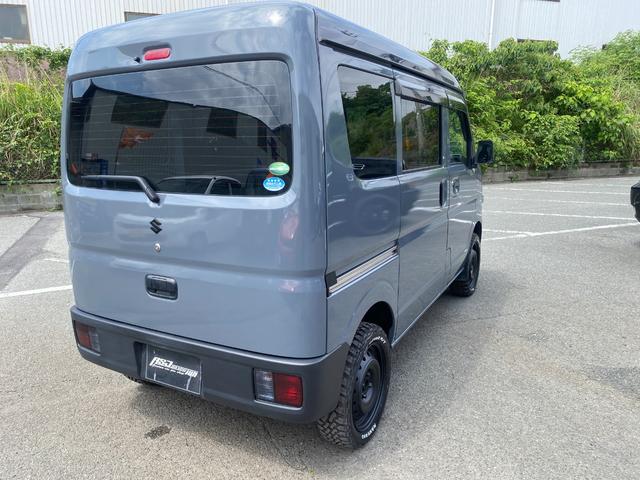 エブリイ ＰＡ　グレーブラックツートン　５ＡＧＳ車　ＳＤナビフルセグ　フルセグ　社外新品キーレス　バンパーラプター塗装　新品リフトアップコイル　新品１５インチブロックタイヤ　新品ＬＥＤヘッドライト　リアフィルム（17枚目）