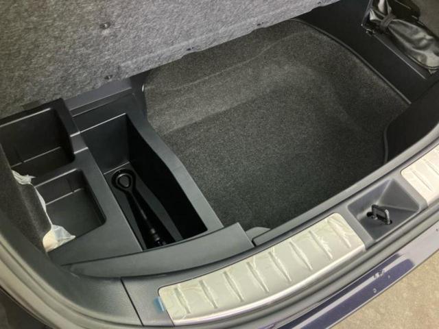 ハリアー プログレス　新品タイヤ／ＪＢＬ／保証書／純正　９インチ　ＳＤナビ／トヨタセーフティセンス／車線逸脱防止支援システム／シート　ハーフレザー／パーキングアシスト　バックガイド／電動バックドア　衝突被害軽減システム（24枚目）